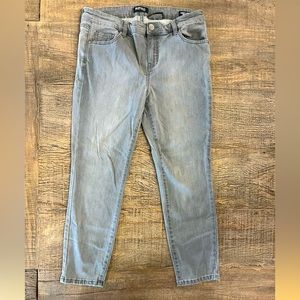 Light Grey Capri Jeans - soft! Size 12/32